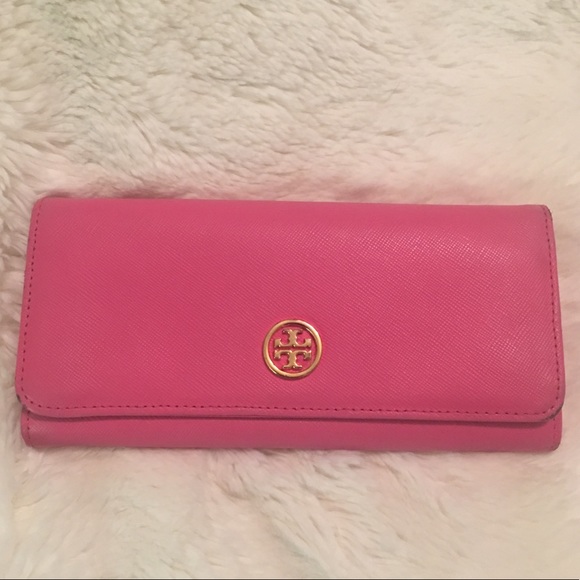 Tory Burch Handbags - 💕SOLD 💕Pink Tory Burch Wallet💕